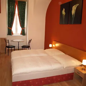Tal Apartamento Viena